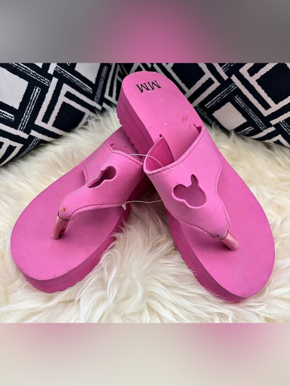 Vintage Pink Mickey Cutout Toe-Post Sandals